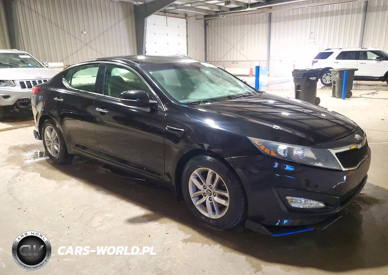 2013 Kia Optima Lx VIN:5XXGM4A78DG218262 - 4