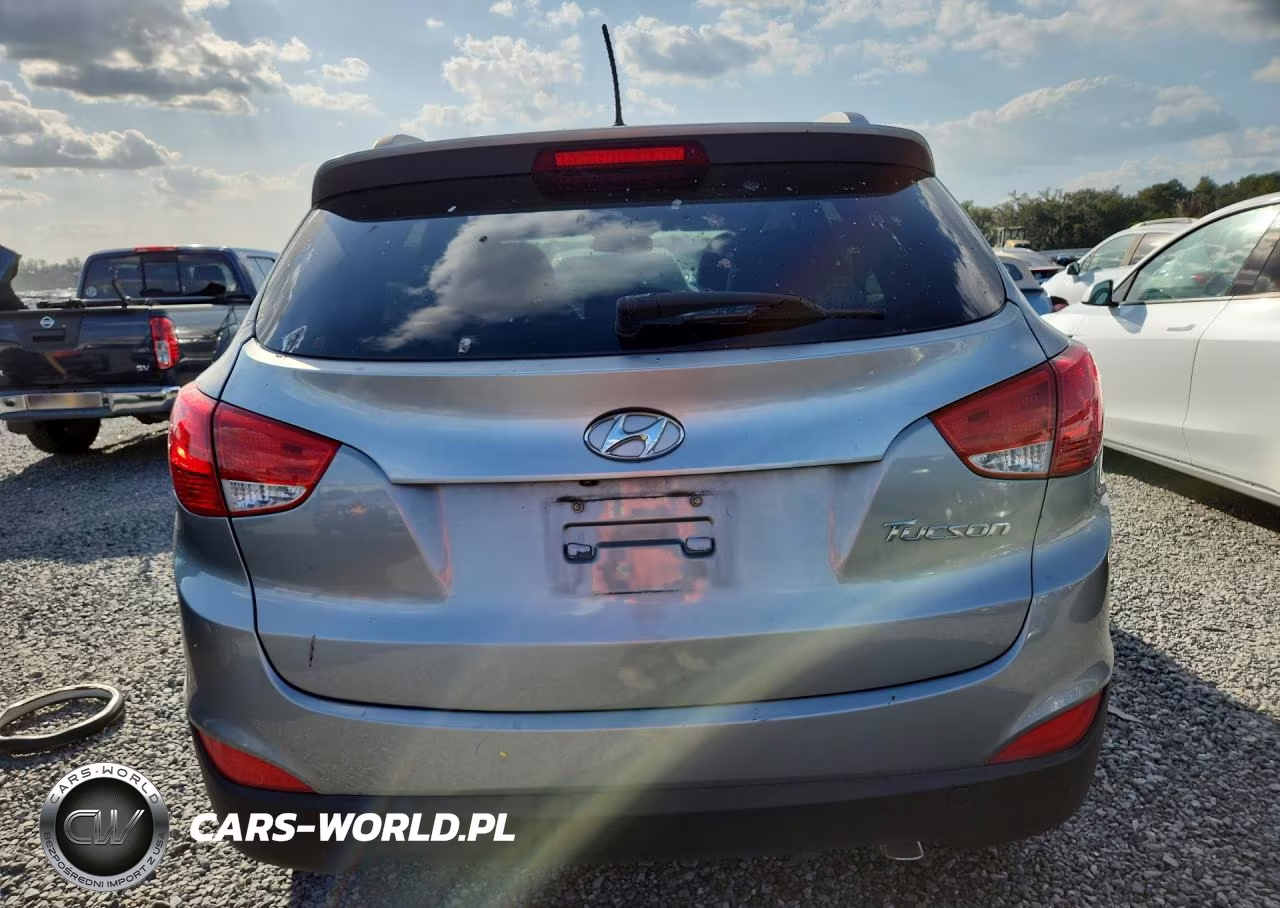 2015 Hyundai Tucson Se VIN:KM8JU3AG1FU118562 - 6