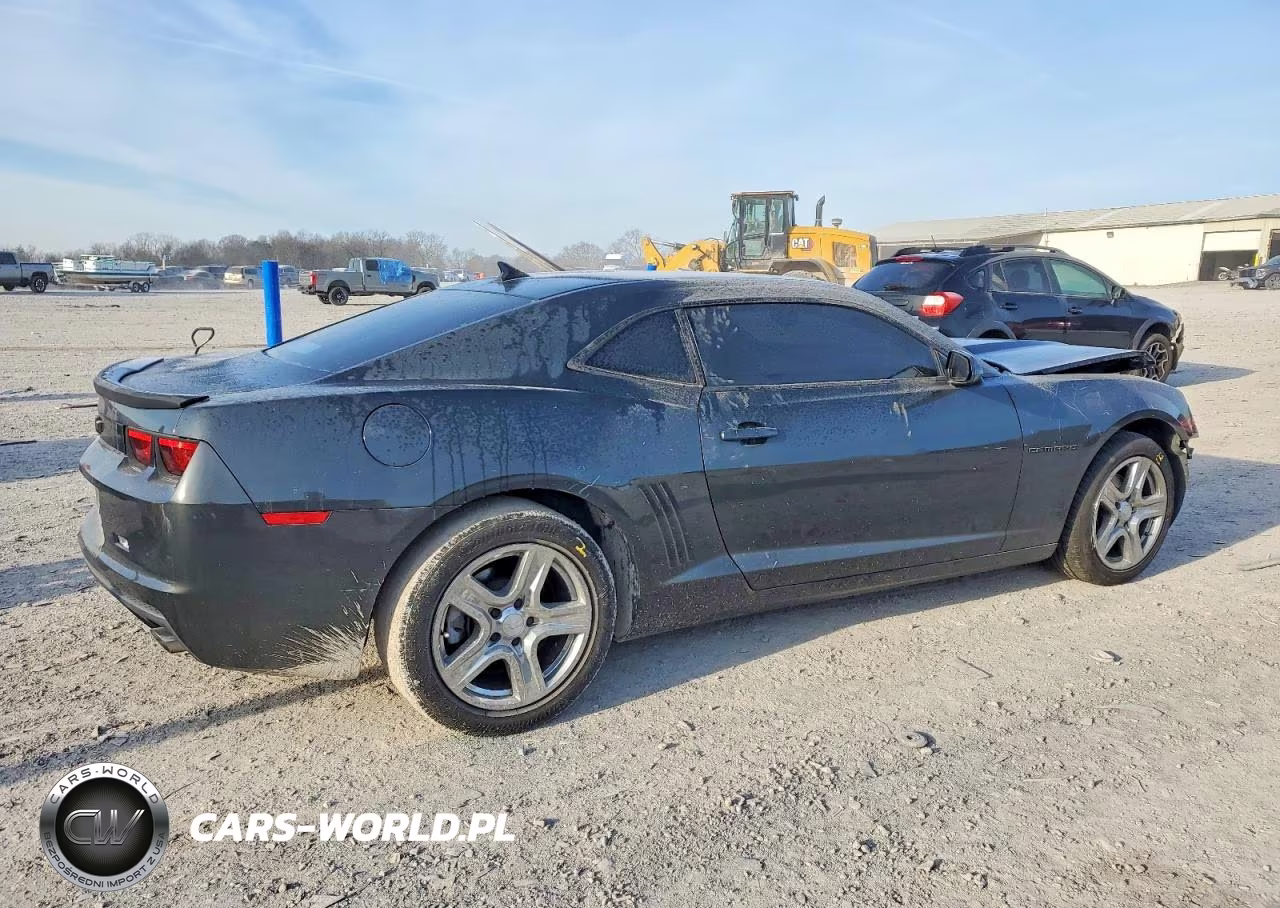 2012 Chevrolet Camaro Ls VIN:2G1FE1E32C9175292 - 3