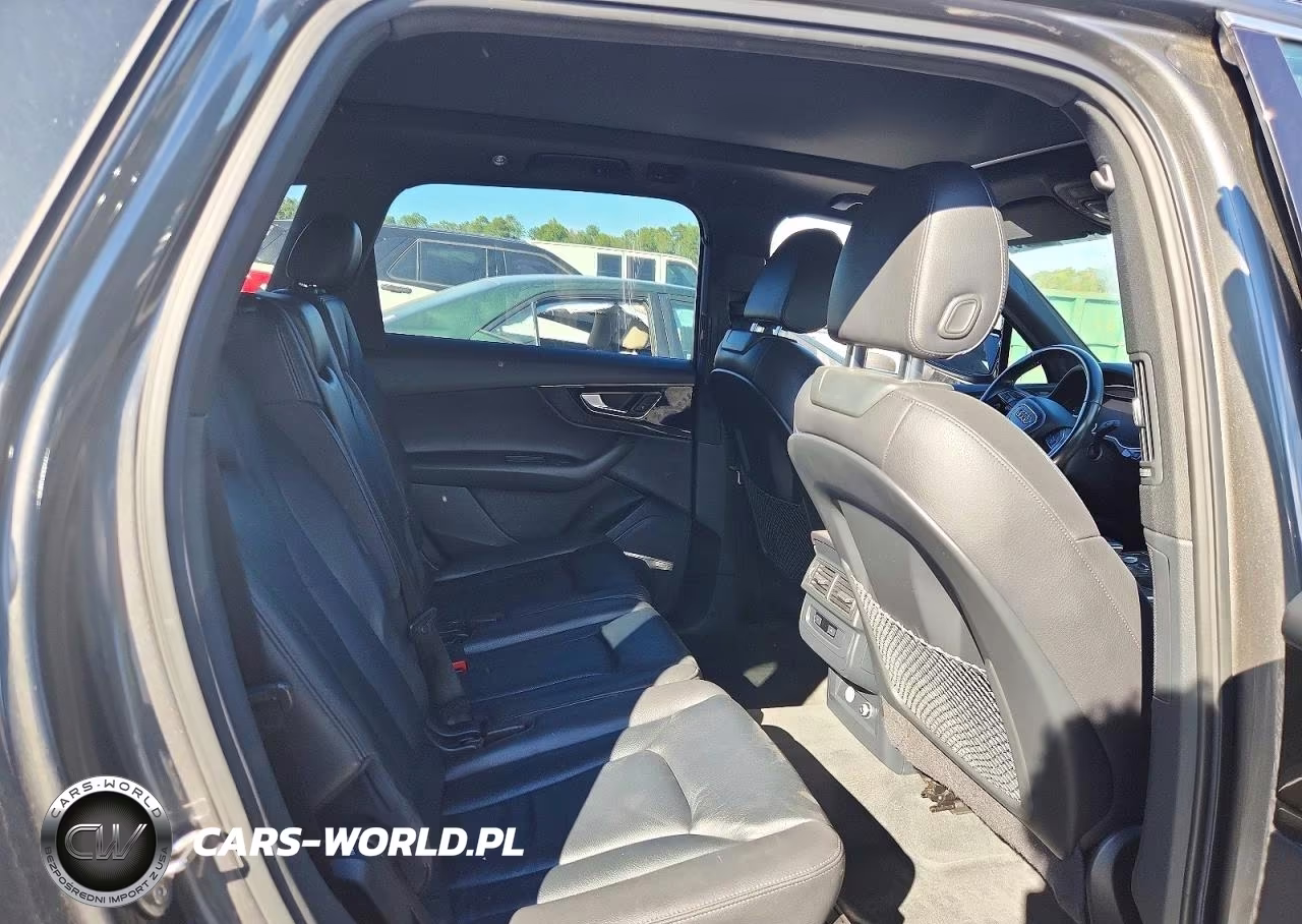 2019 Audi Q7 Premium Plus VIN:WA1LAAF78KD002444 - 10