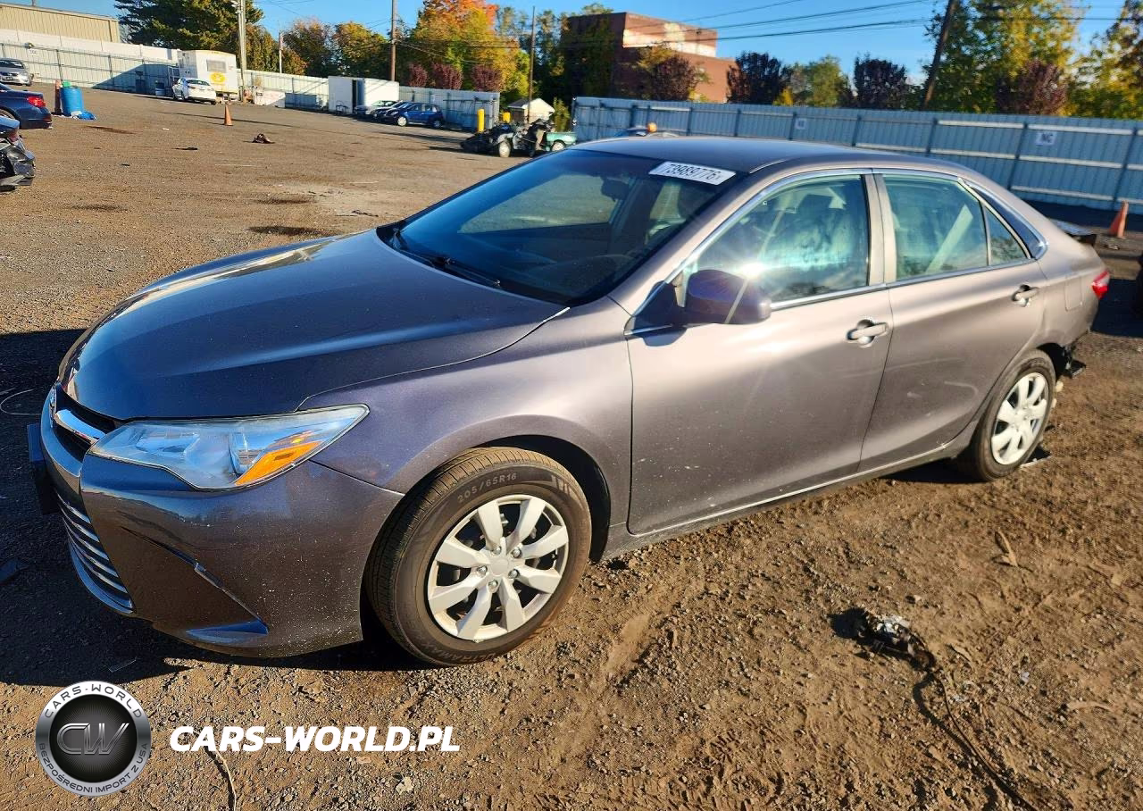 2016 Toyota Camry Le VIN:4T4BF1FK2GR563979 - 1