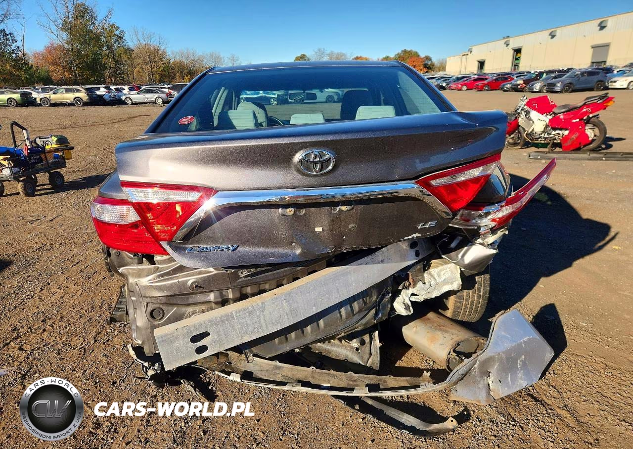 2016 Toyota Camry Le VIN:4T4BF1FK2GR563979 - 6