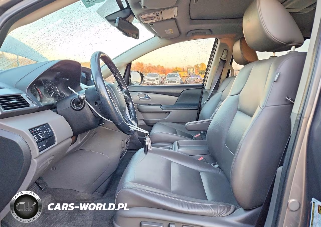 2016 Honda Odyssey Touring VIN:5FNRL5H99GB159349 - 7