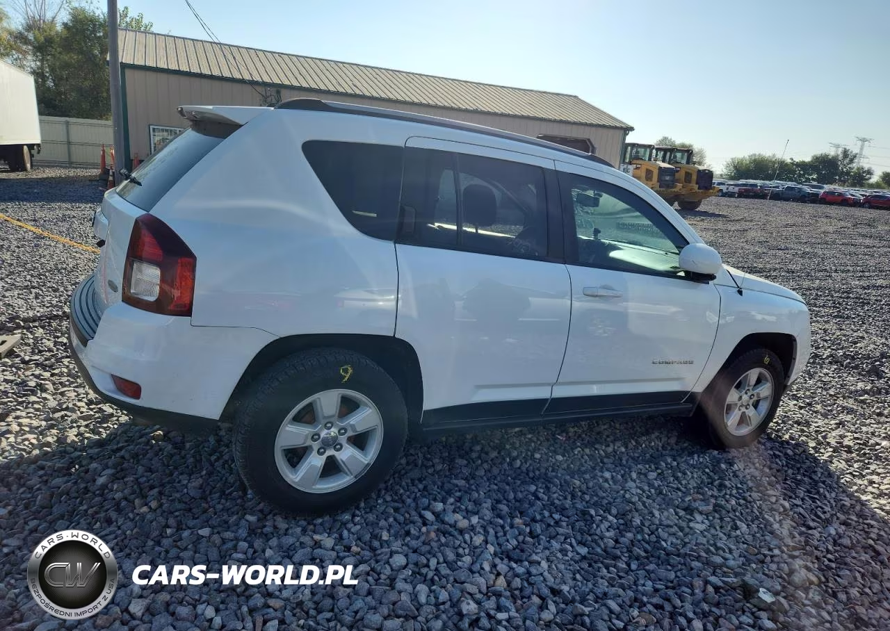 2017 Jeep Compass Latitude VIN:1C4NJCEA4HD116151 - 3