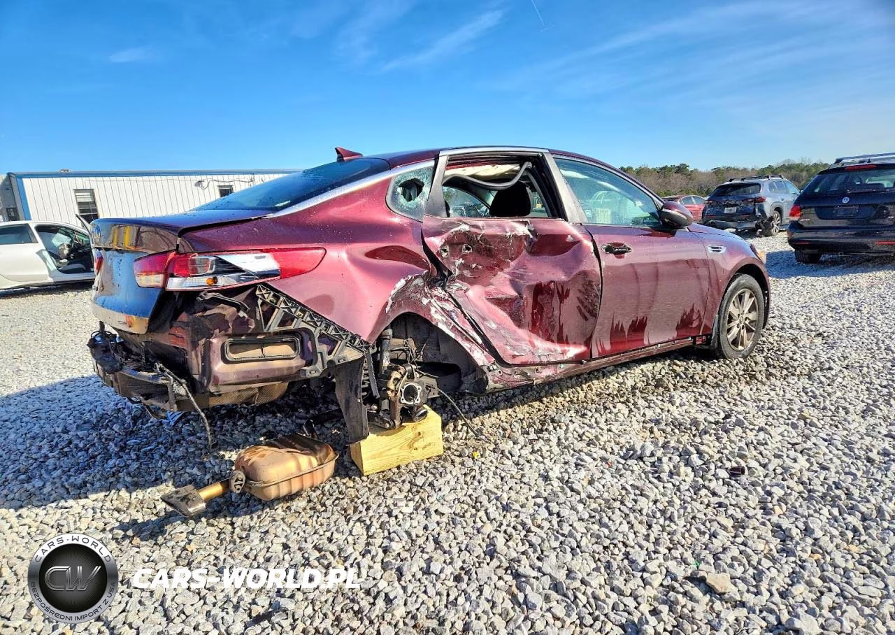2018 Kia Optima Lx VIN:5XXGT4L36JG231939 - 3