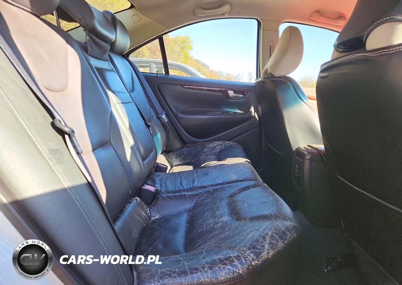 2005 Volvo S60 VIN:YV1RS612152427777 - 10