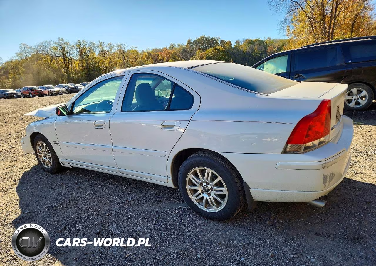 2005 Volvo S60 VIN:YV1RS612152427777 - 2