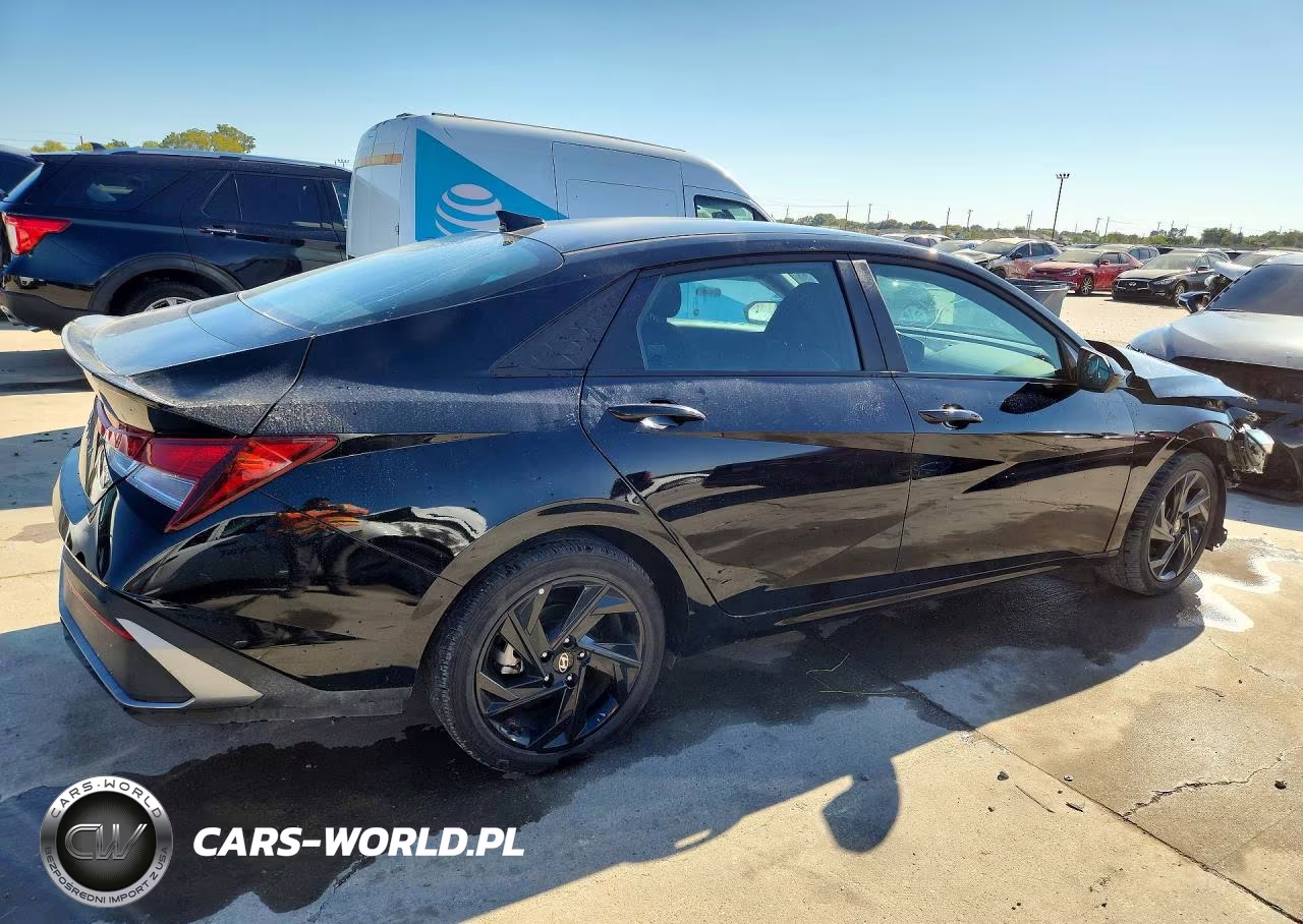 2026 Hyundai Elantra Sel Sport VIN:KMHLM4DG1TU172868 - 3