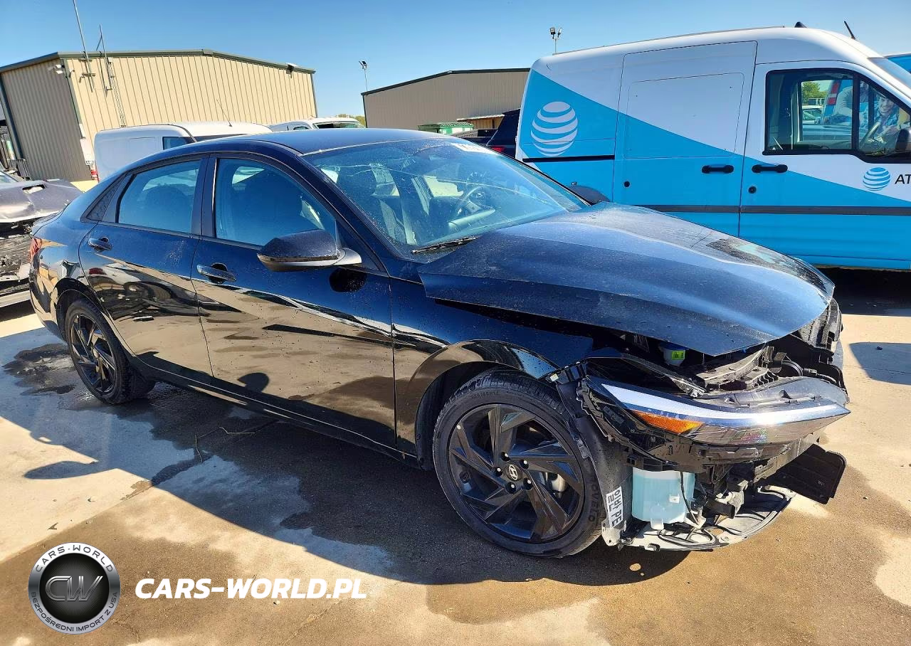 2026 Hyundai Elantra Sel Sport VIN:KMHLM4DG1TU172868 - 4
