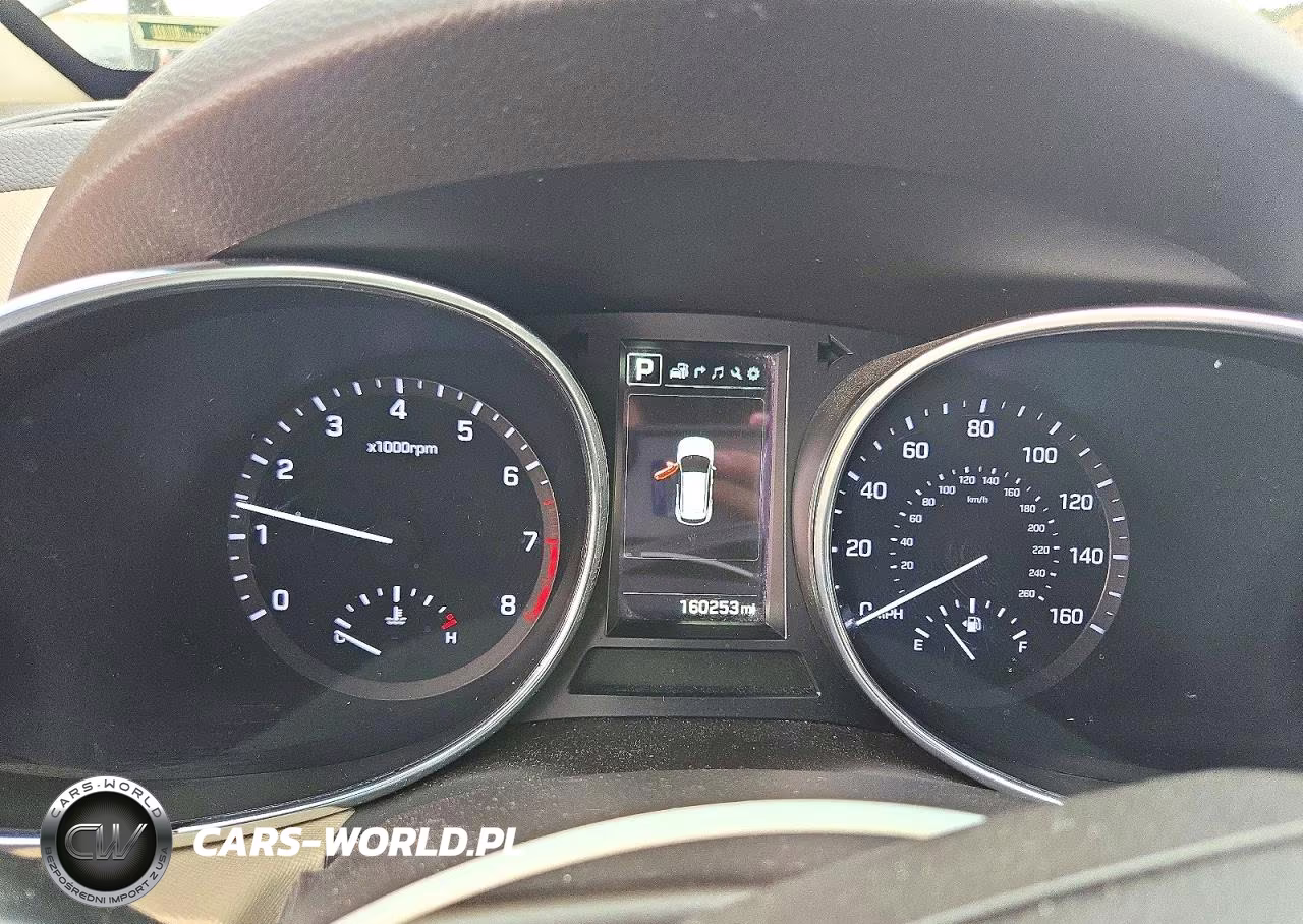 2017 Hyundai Santa Fe Limited Ultimate VIN:KM8SRDHF5HU196242 - 9