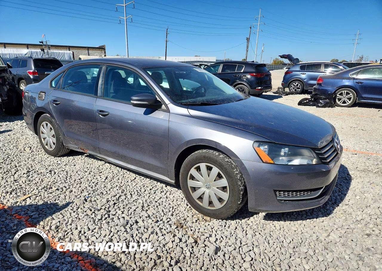 2013 Volkswagen Passat S VIN:1VWAP7A34DC005317 - 4