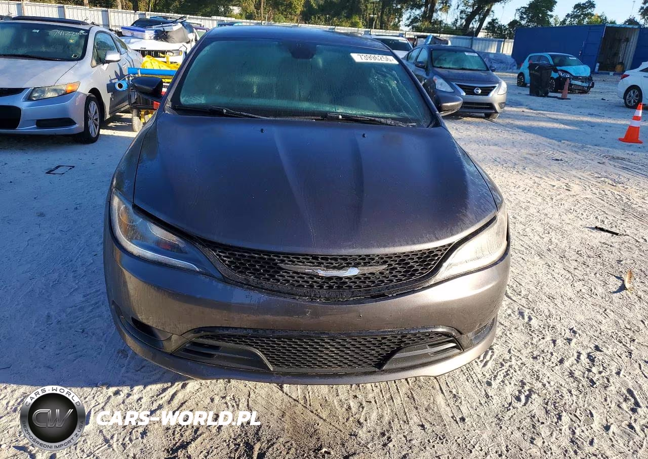 2015 Chrysler 200 S VIN:1C3CCCBGXFN667190 - 5