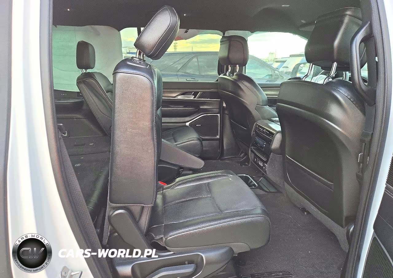 2024 Jeep Wagoneer Series Iii 4X4 VIN:1C4SJVDP4RS176724 - 11