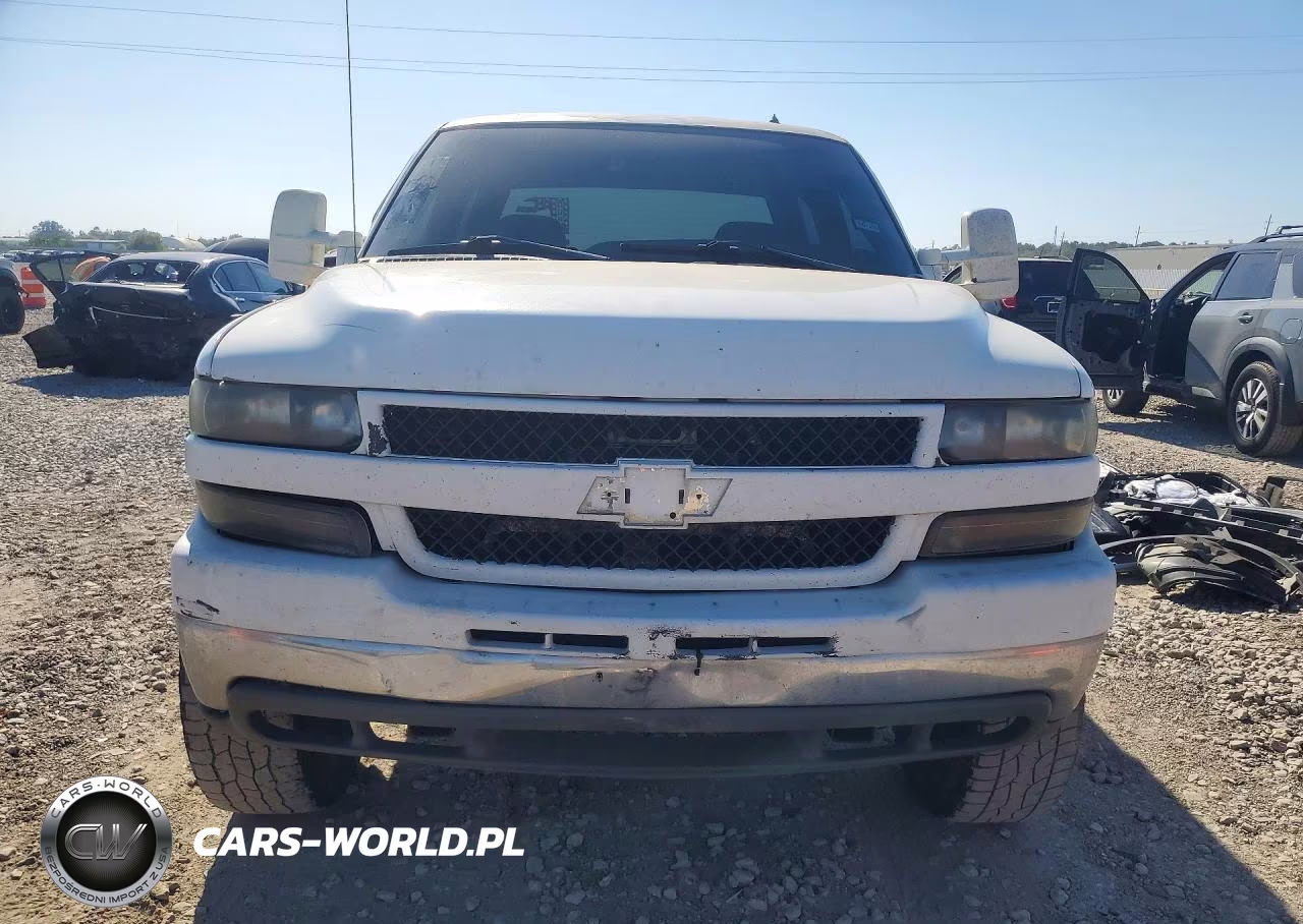 2002 Chevrolet Silverado C1500 Heavy Duty VIN:1GCHK23172F107088 - 5