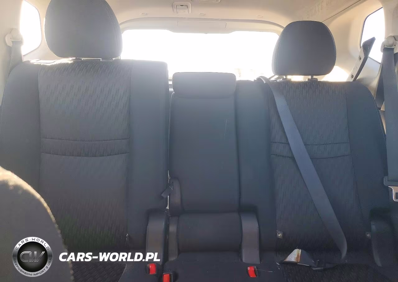 2017 Nissan Rogue S VIN:KNMAT2MV9HP601178 - 10