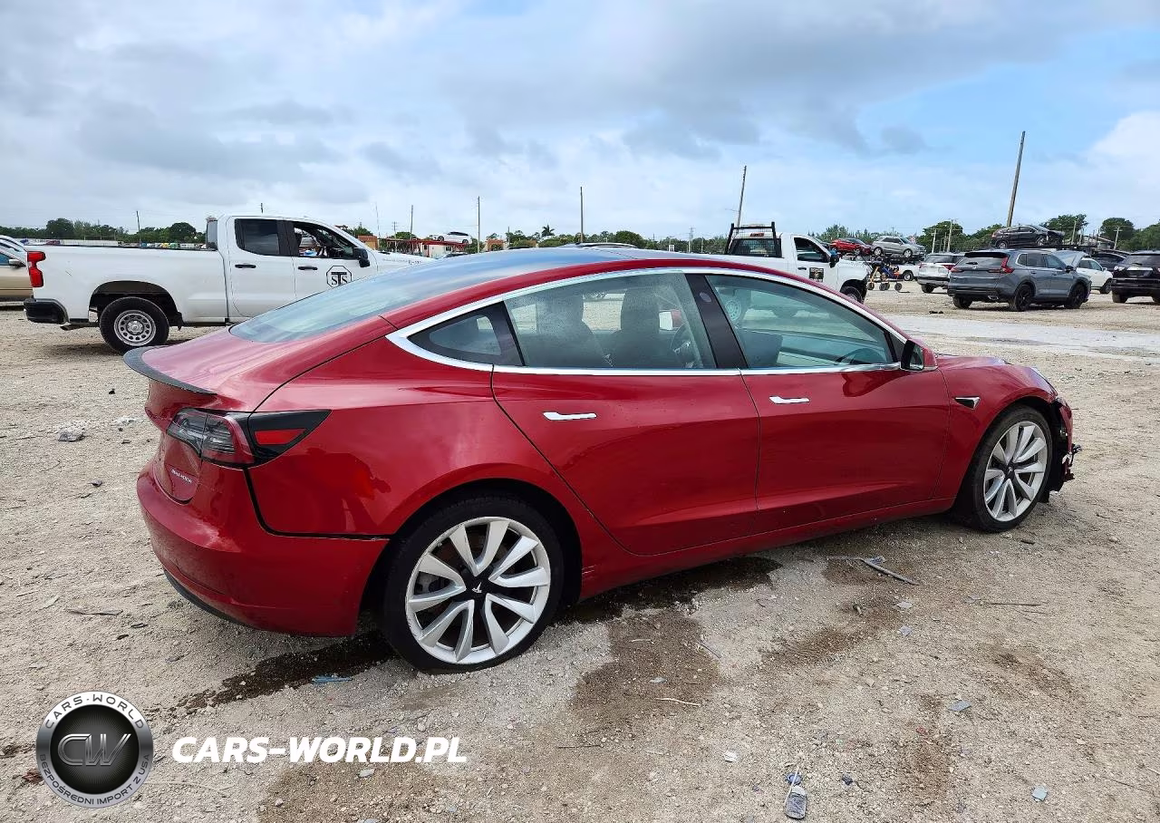 2018 Tesla Model 3 VIN:5YJ3E1EB5JF146136 - 3