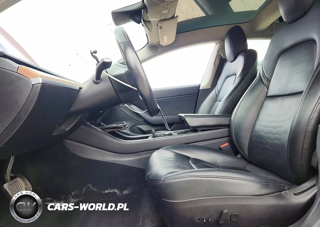 2018 Tesla Model 3 VIN:5YJ3E1EB5JF146136 - 7