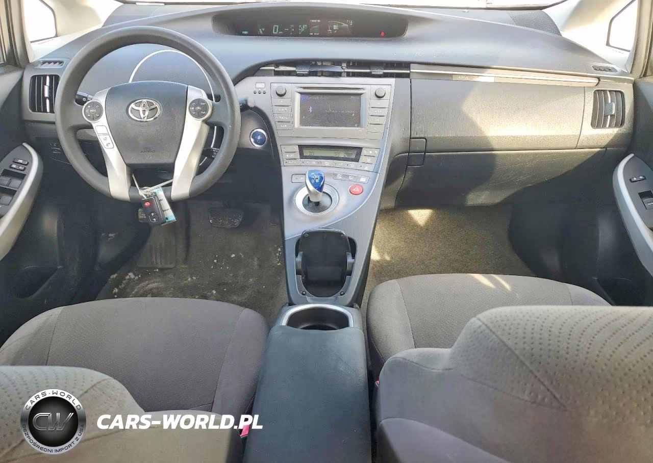 2012 Toyota Prius Two VIN:JTDKN3DU6C1550570 - 8
