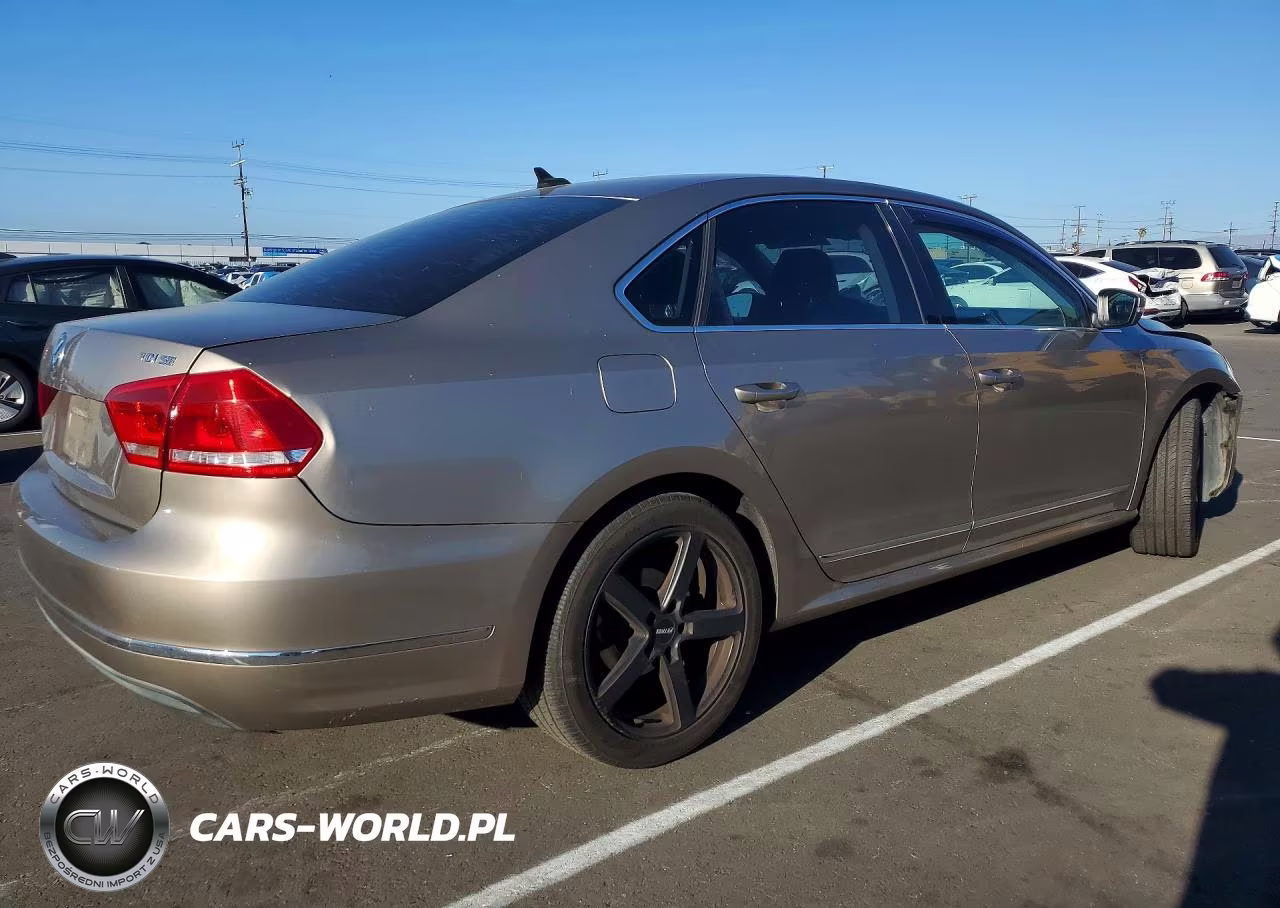 2015 Volkswagen Passat Se Automatic Se VIN:1VWBV7A3XFC038433 - 3