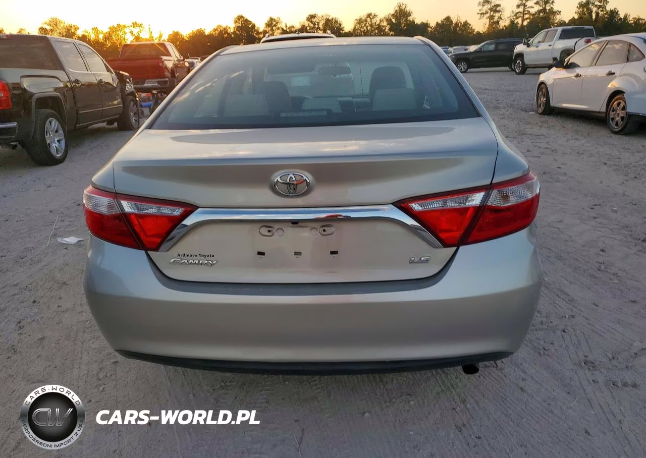 2016 Toyota Camry Le VIN:4T4BF1FKXGR573059 - 6