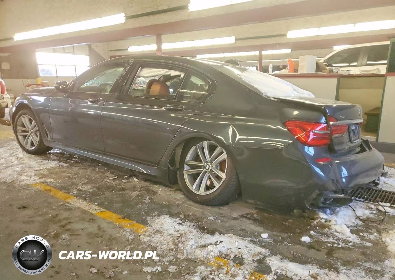 2017 BMW 750 Xi VIN:WBA7F2C55HG421454 - 2