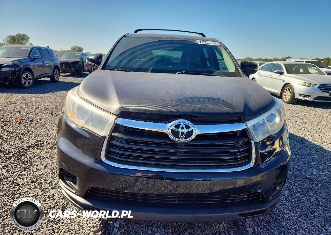 2015 Toyota Highlander Le VIN:5TDBKRFH0FS103283 - 5