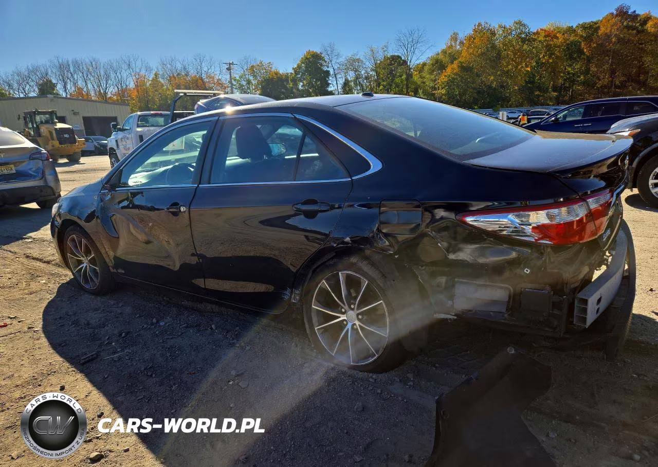 2015 Toyota Camry Xse VIN:4T1BF1FK2FU937970 - 3