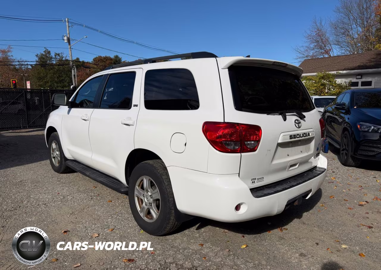 2014 Toyota Sequoia Sr5 VIN:5TDBY5G10ES100388 - 3
