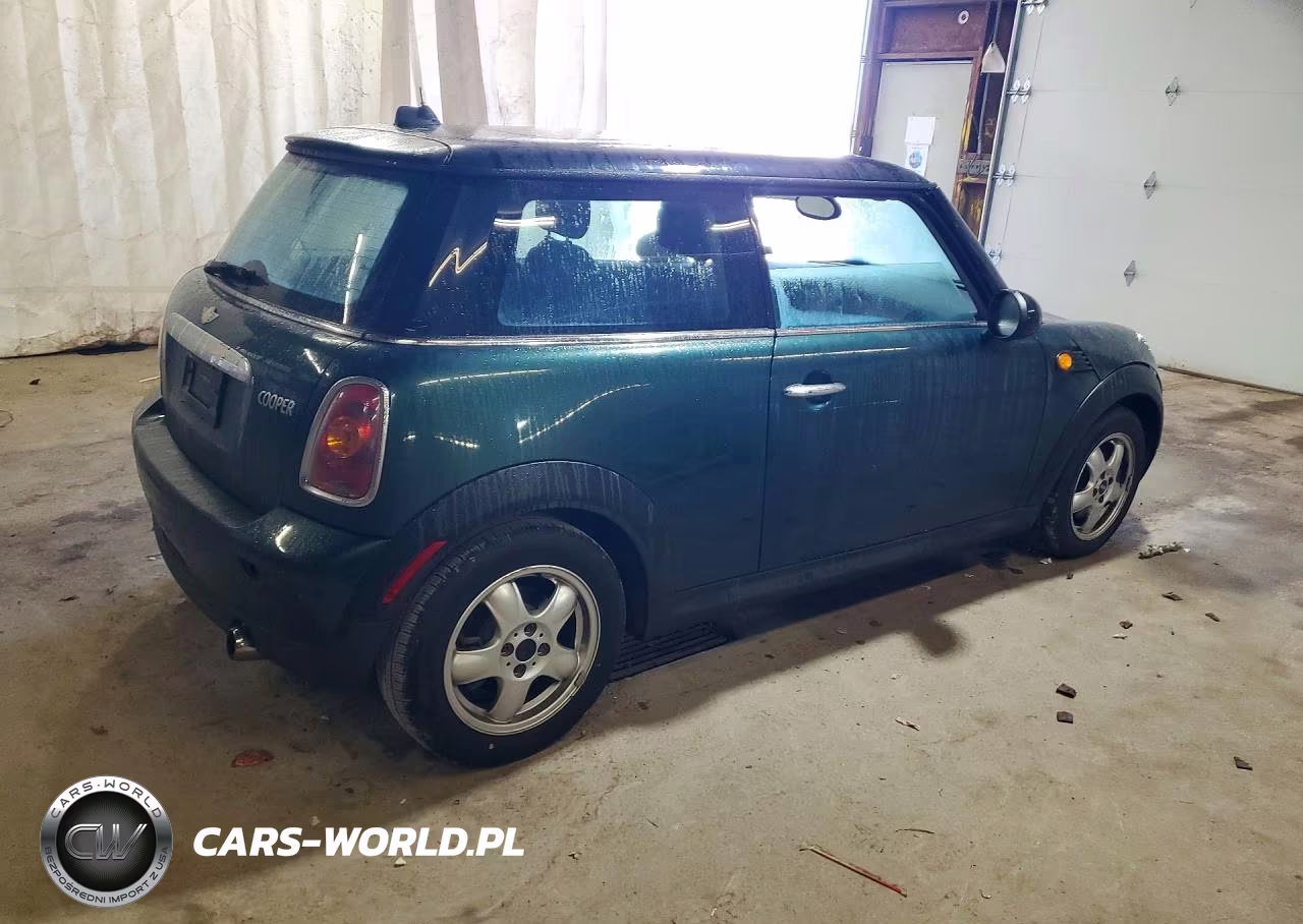 2007 Mini Cooper VIN:WMWMF33537TL78246 - 3
