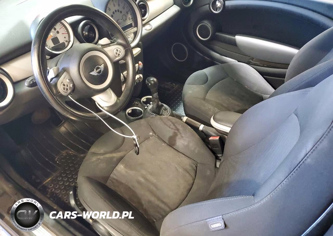 2007 Mini Cooper VIN:WMWMF33537TL78246 - 8