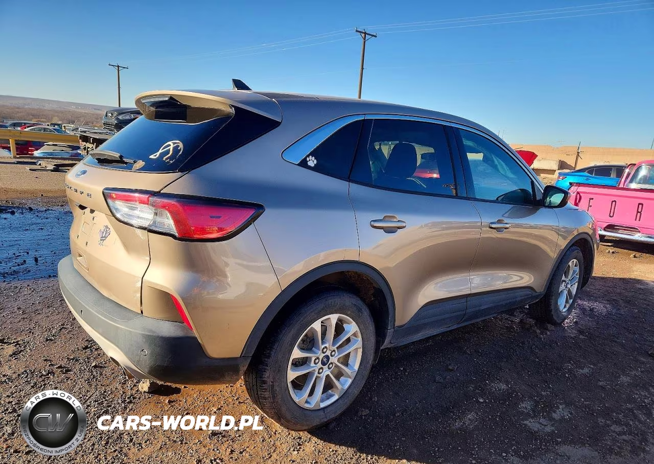 2021 Ford Escape Se VIN:1FMCU0G69MUA67413 - 3