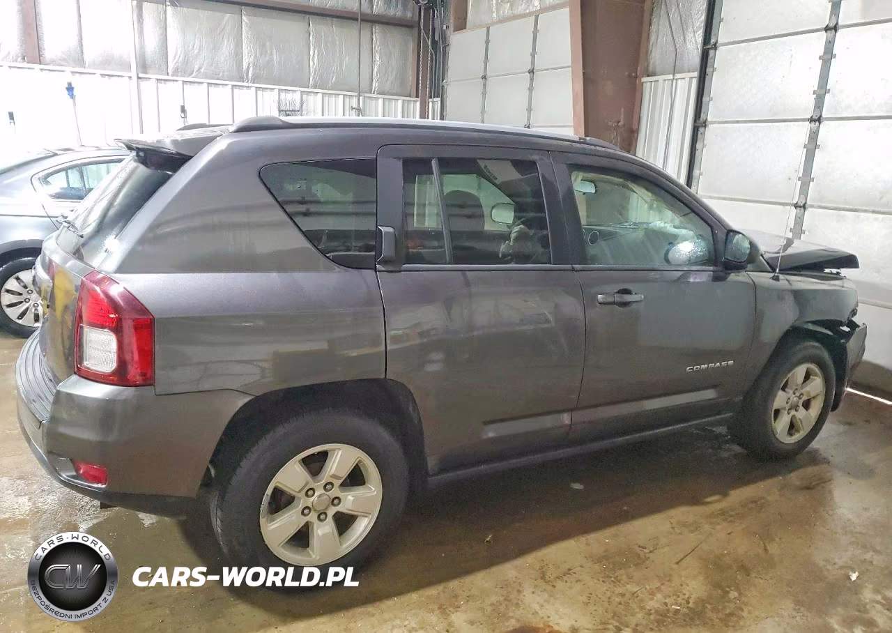 2015 Jeep Compass Sport VIN:1C4NJCBA2FD334123 - 3