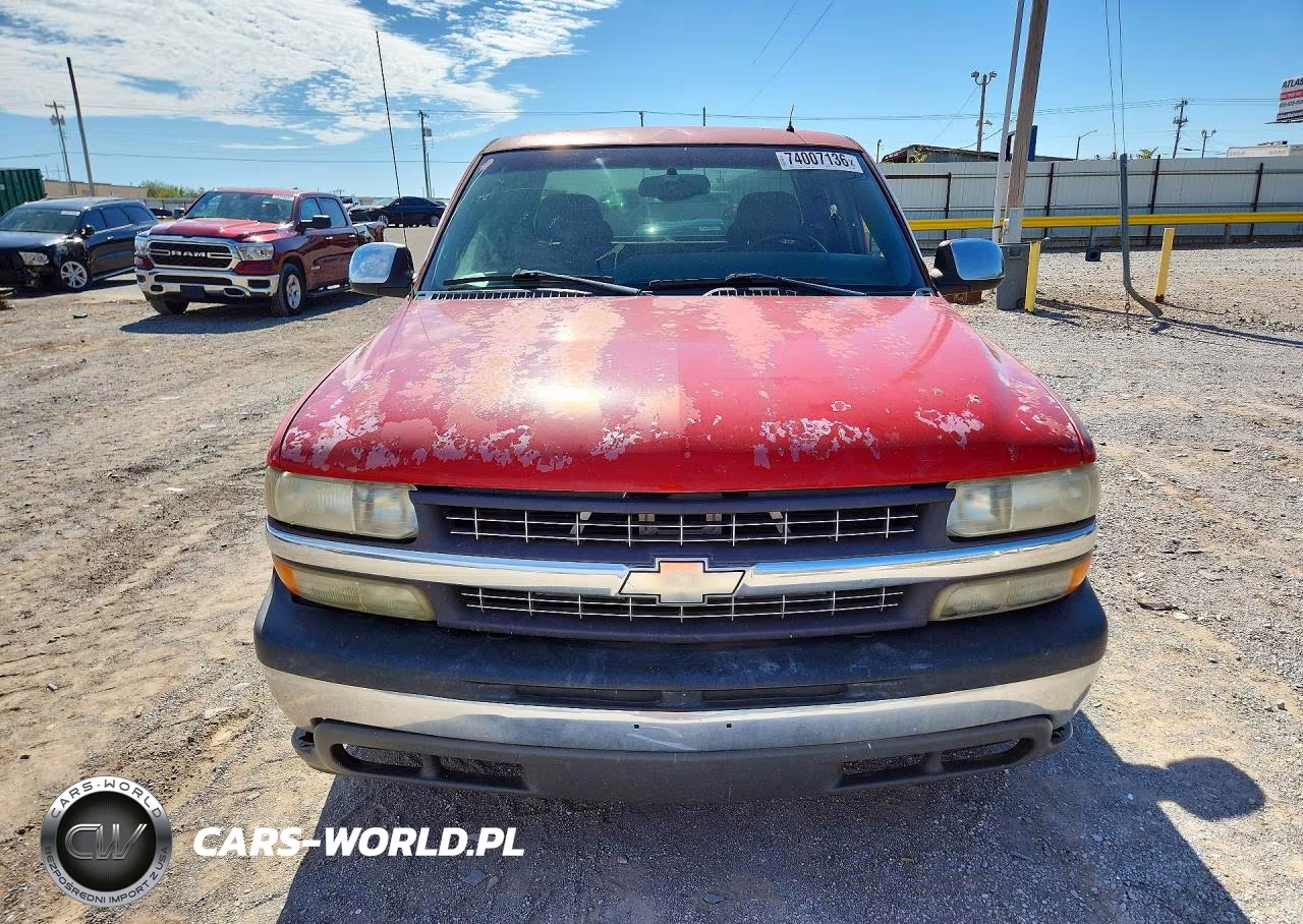 2001 Chevrolet Silverado C1500 VIN:2GCEC19T111313161 - 5