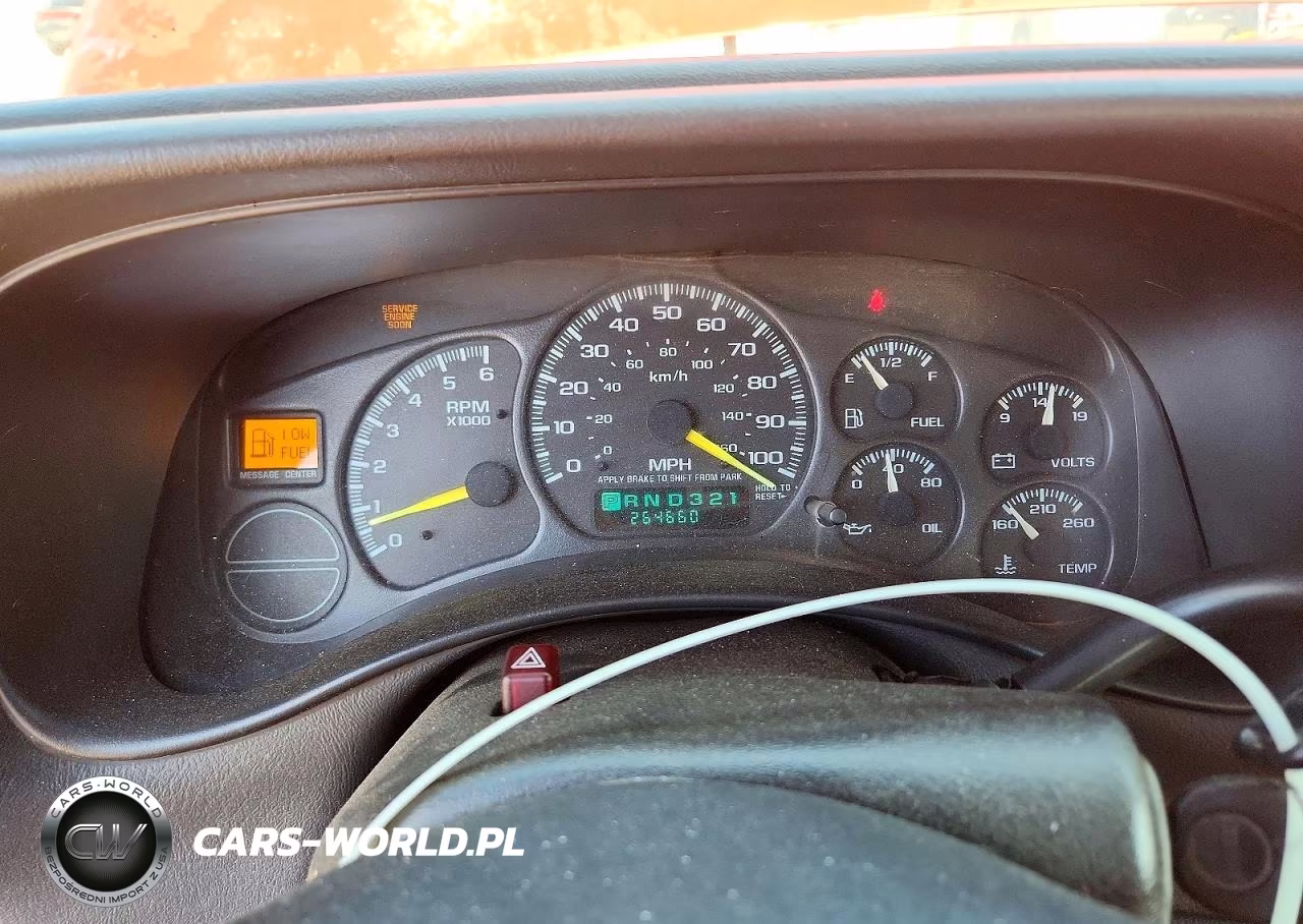 2001 Chevrolet Silverado C1500 VIN:2GCEC19T111313161 - 9
