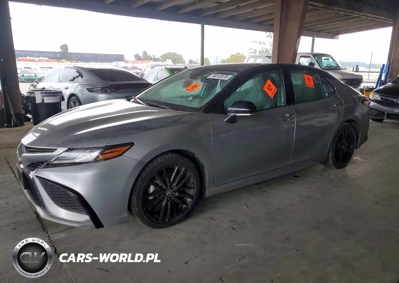 2022 Toyota Camry Hybrid Xse – zdjęcie 1 z 12