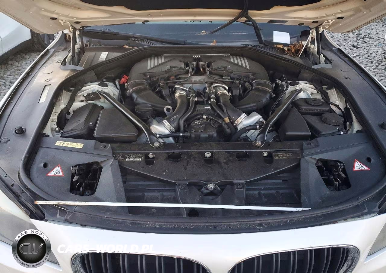 2009 BMW 750 I VIN:WBAKA835X9CY34054 - 11