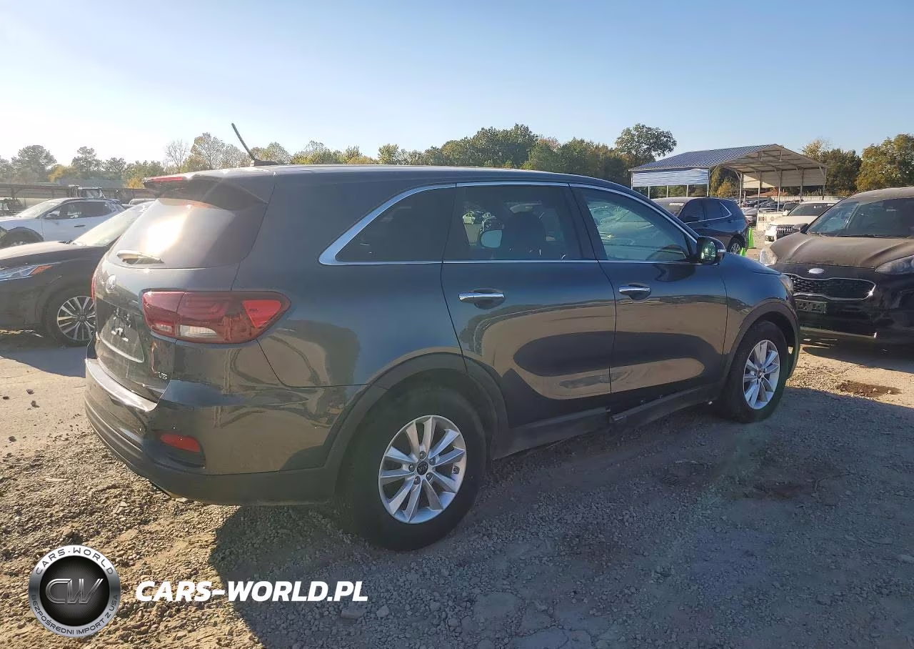 2020 Kia Sorento S VIN:5XYPG4A51LG629485 - 3