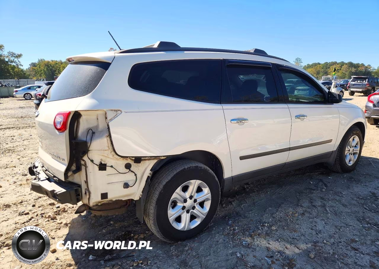 2011 Chevrolet Traverse Ls VIN:1GNKRFED6BJ394010 - 3