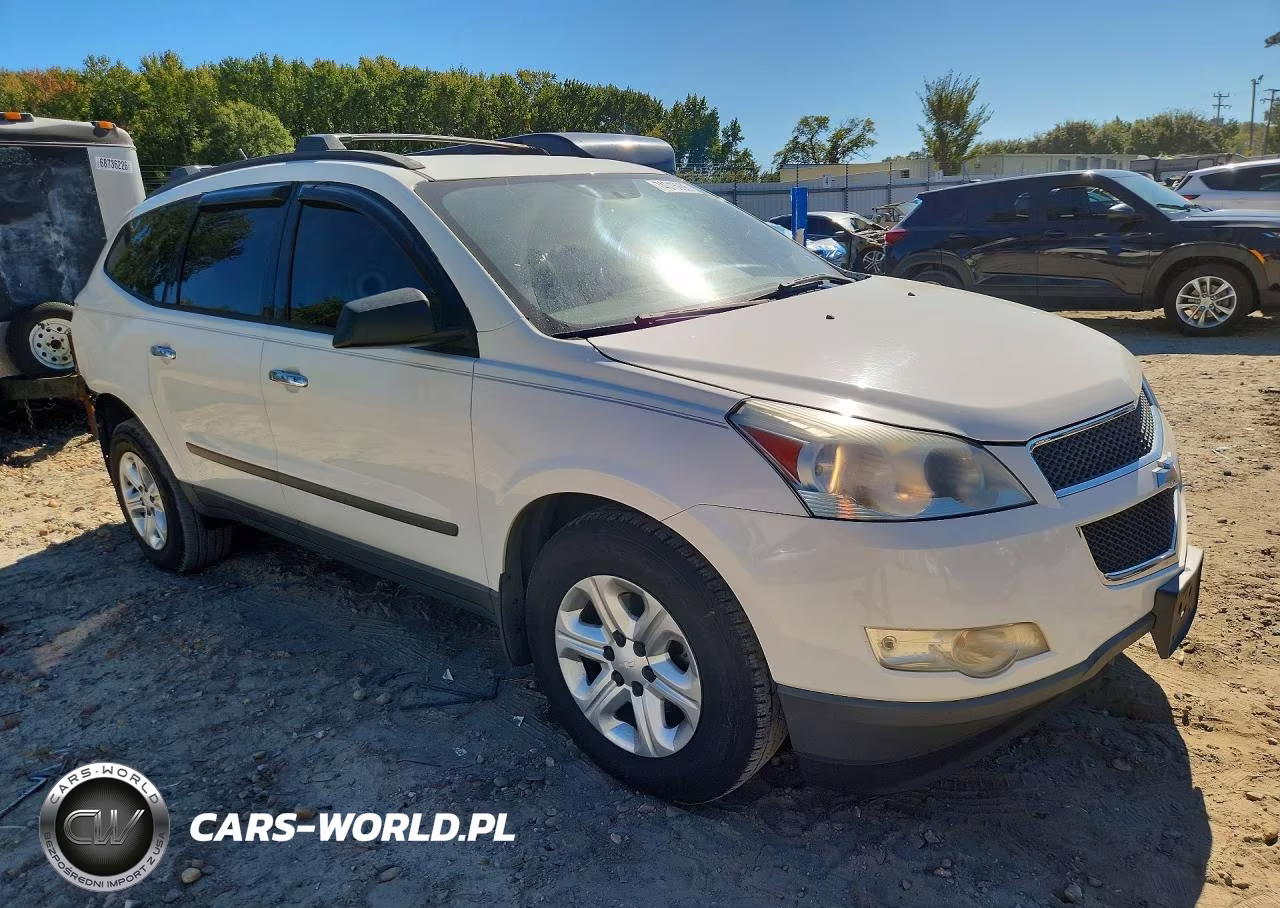 2011 Chevrolet Traverse Ls VIN:1GNKRFED6BJ394010 - 4