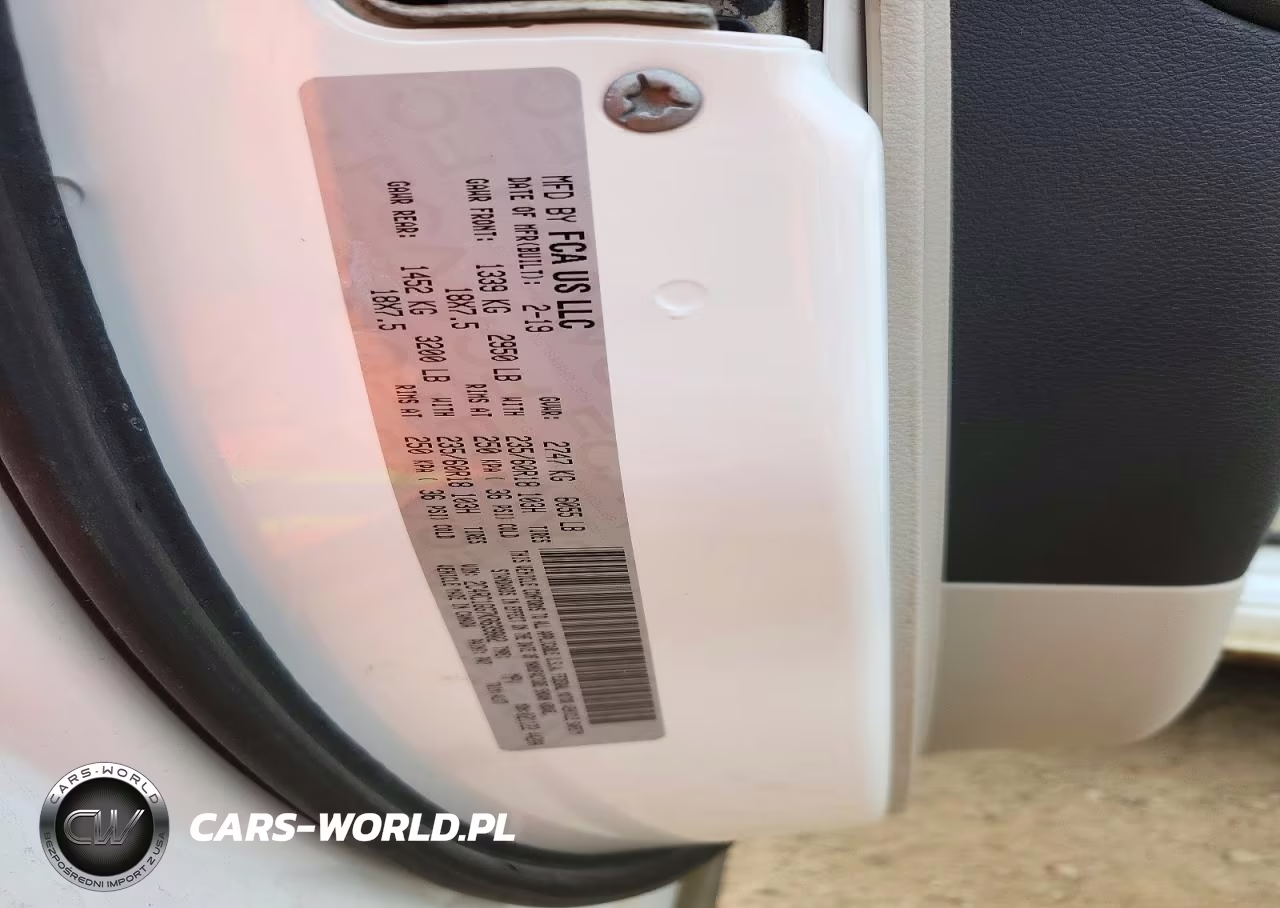 2019 Chrysler Pacifica Limited VIN:2C4RC1GG7KR639802 - 13