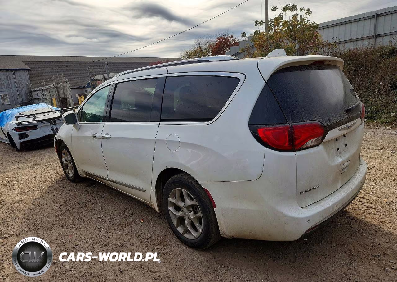 2019 Chrysler Pacifica Limited VIN:2C4RC1GG7KR639802 - 2