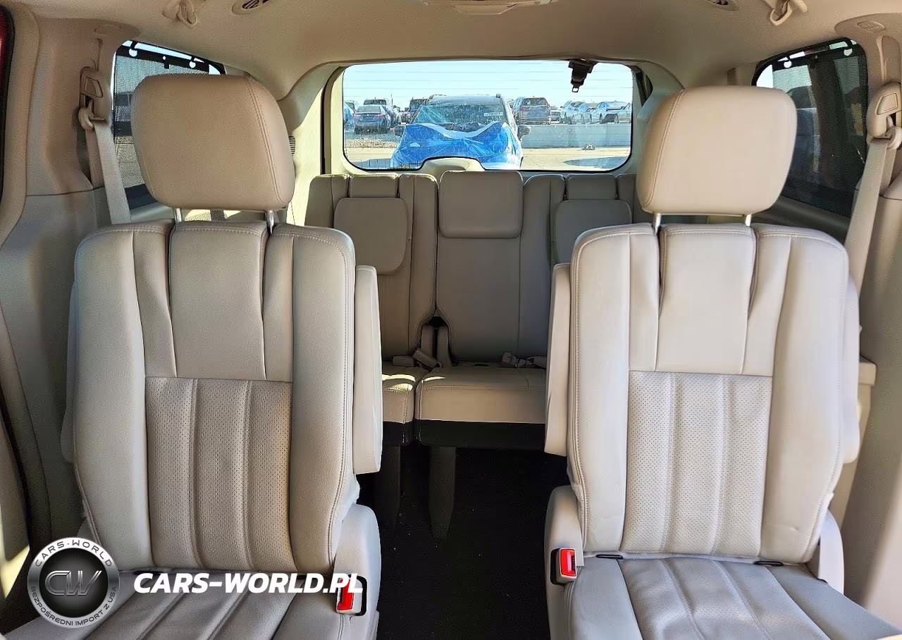 2013 Chrysler Town & Country Touring L VIN:2C4RC1CG0DR777254 - 10