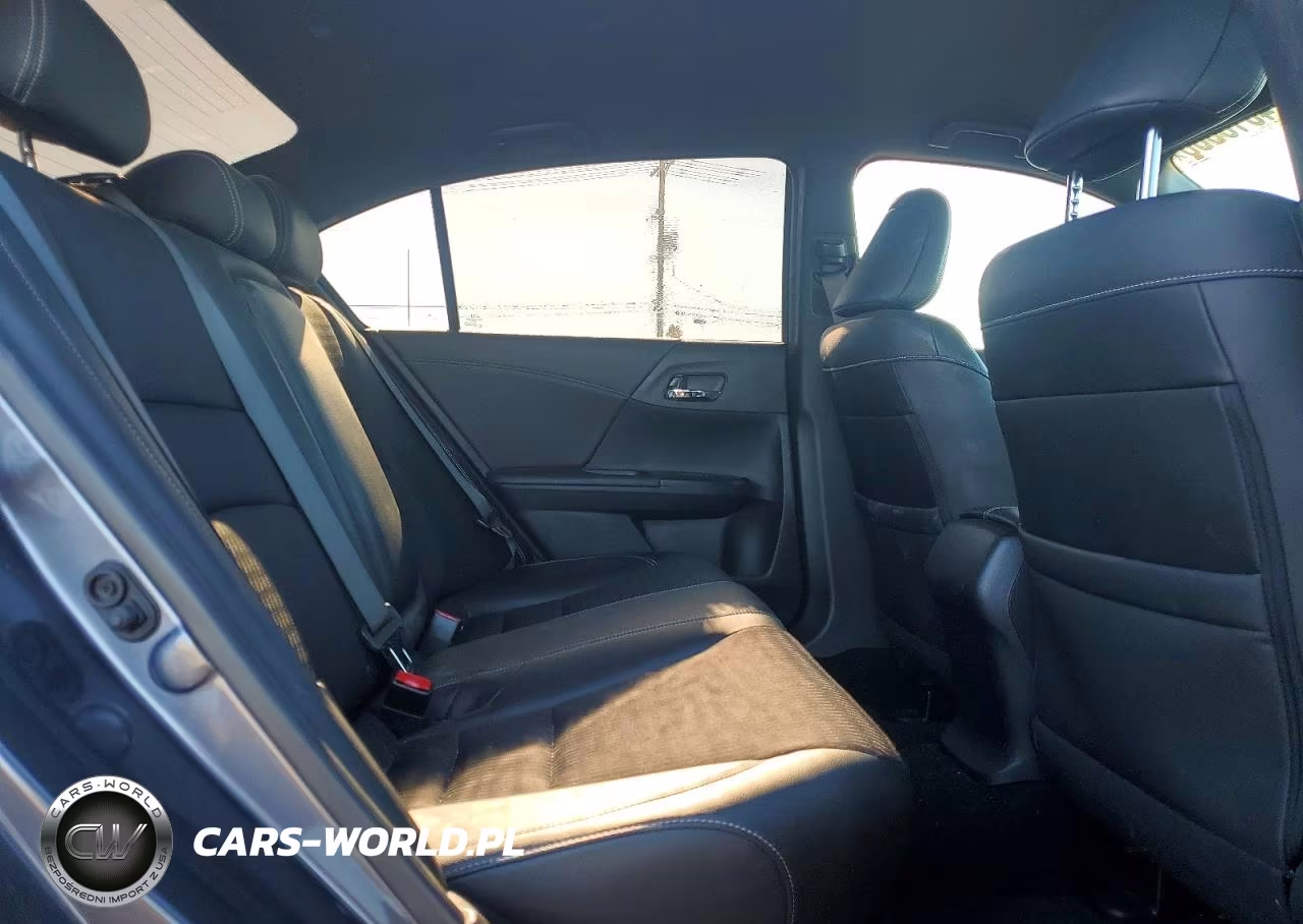 2017 Honda Accord Sport VIN:1HGCR2F55HA239133 - 10