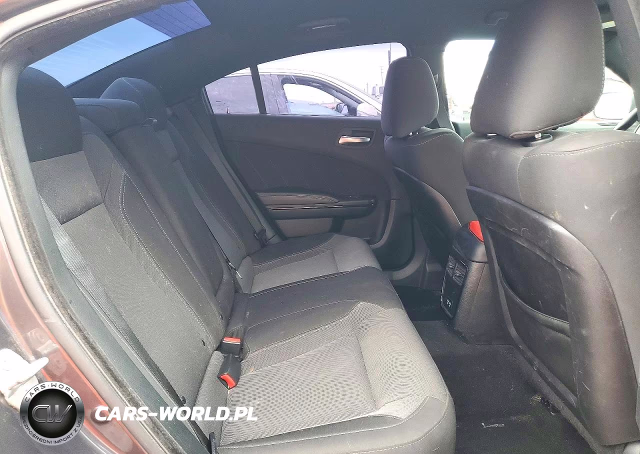 2019 Dodge Charger Sxt VIN:2C3CDXBG6KH576618 - 10