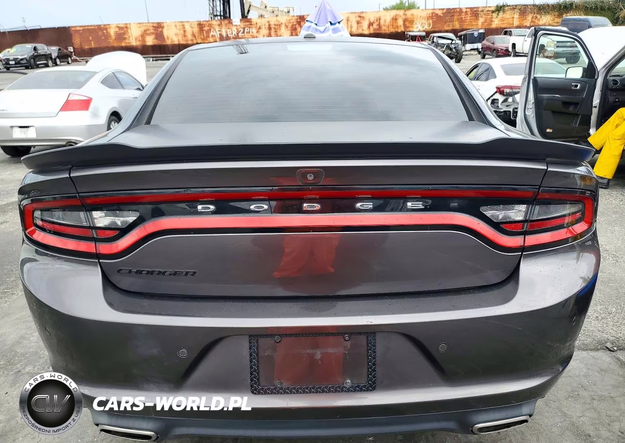 2019 Dodge Charger Sxt VIN:2C3CDXBG6KH576618 - 6