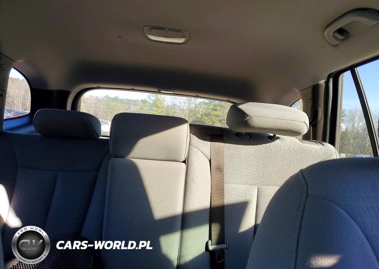 2012 Hyundai Santa Fe VIN:5XYZGDAB2CG148997 - 10
