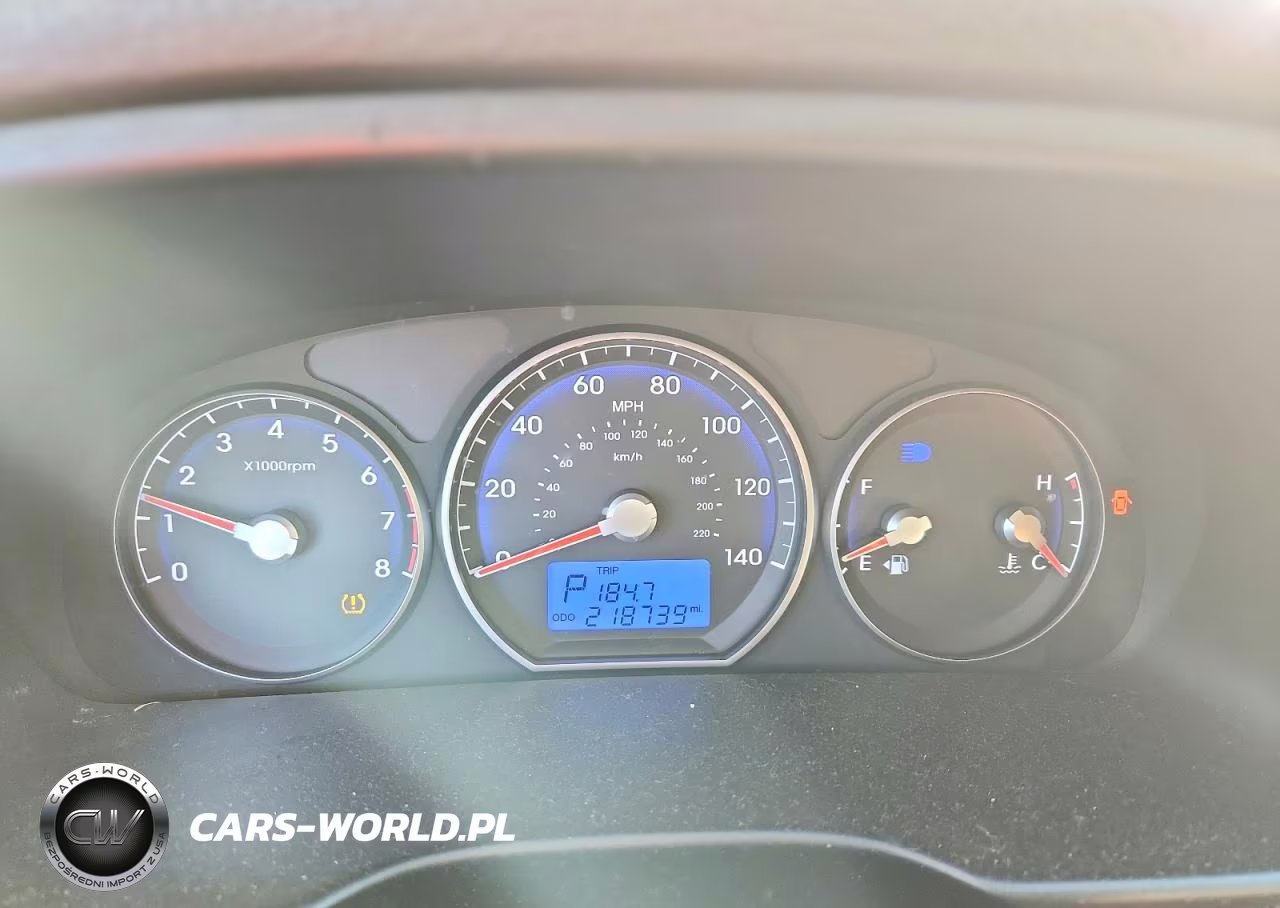 2012 Hyundai Santa Fe VIN:5XYZGDAB2CG148997 - 9