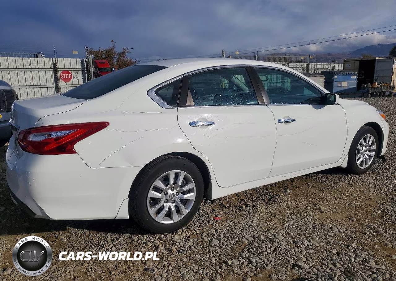 2017 Nissan Altima 2.5 S VIN:1N4AL3AP0HN311022 - 3