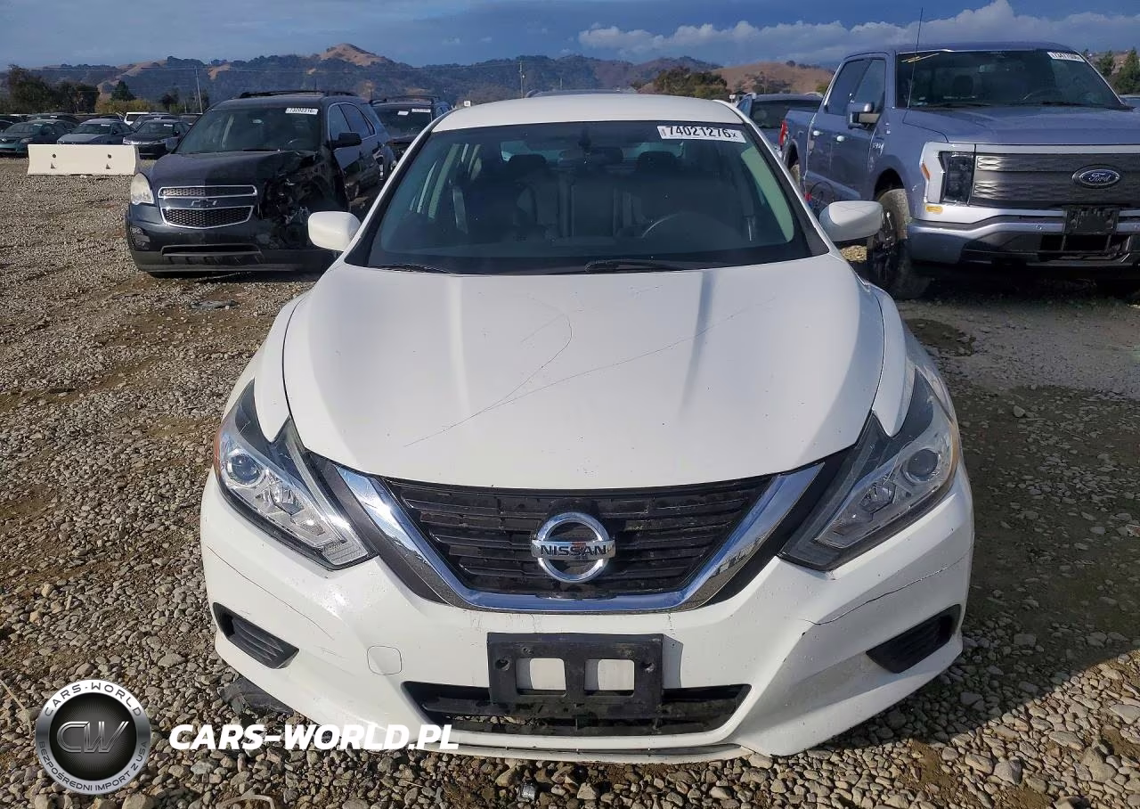 2017 Nissan Altima 2.5 S VIN:1N4AL3AP0HN311022 - 5