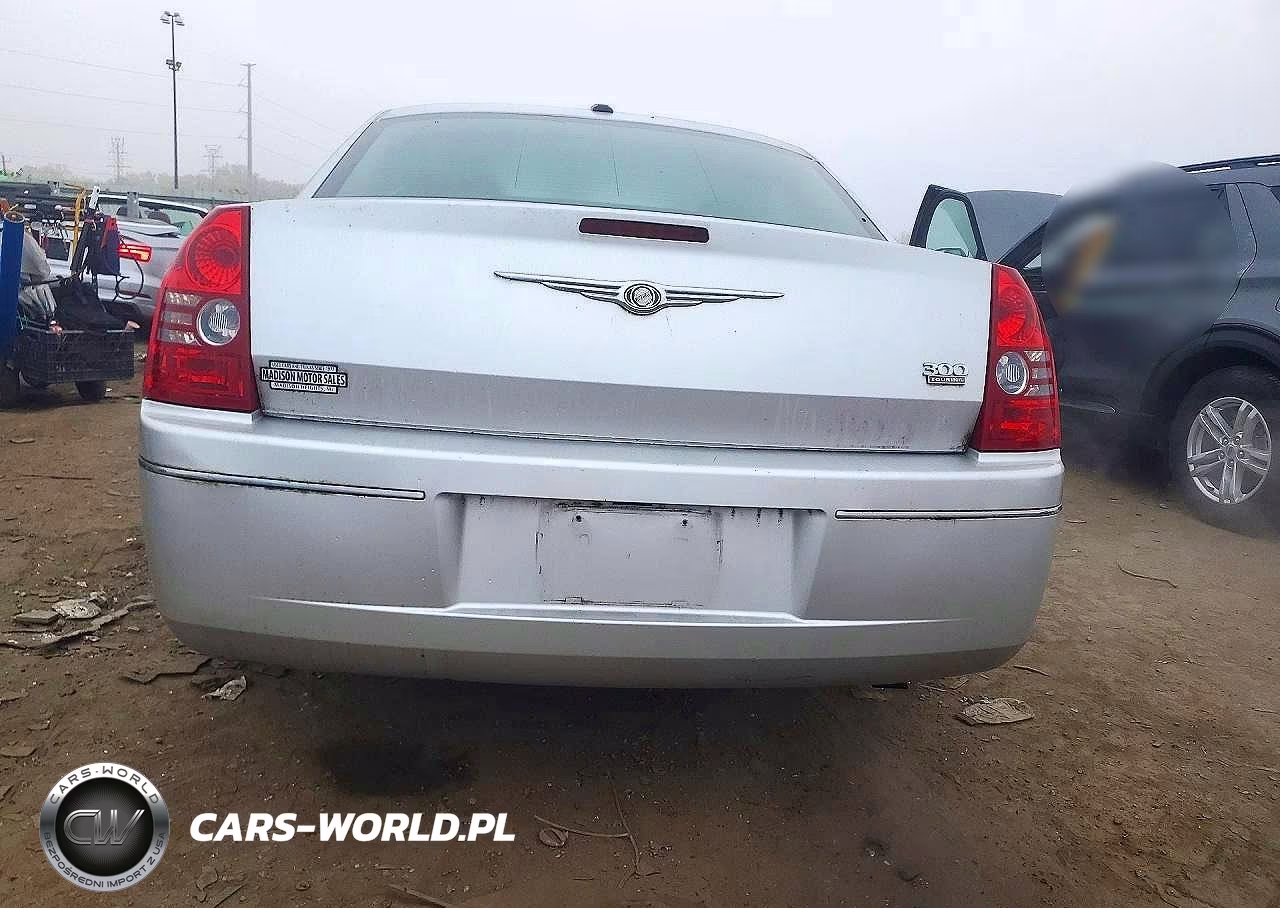 2009 Chrysler 300 Touring VIN:2C3KA53V79H599907 - 6